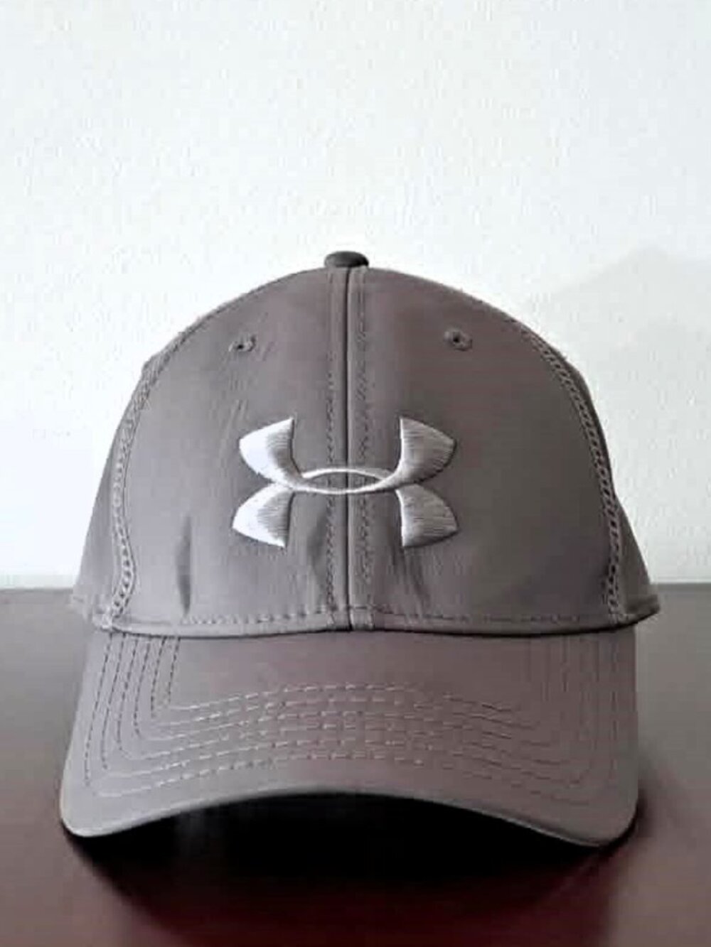 Under Armour Men's 2013 HeatGear Stretch Fit Cap - Gray - Embroidered Logo